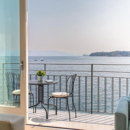 סאלו Luxury Lake View Apartments מראה חיצוני תמונה