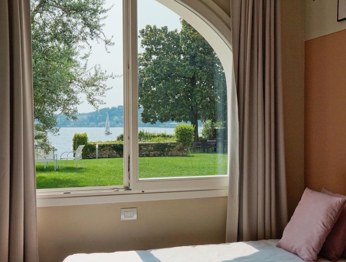 סאלו Luxury Lake View Apartments מראה חיצוני תמונה