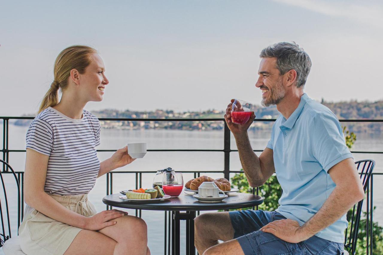 סאלו Luxury Lake View Apartments מראה חיצוני תמונה