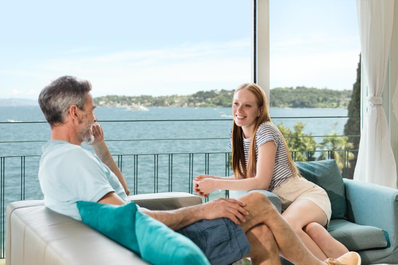 סאלו Luxury Lake View Apartments מראה חיצוני תמונה